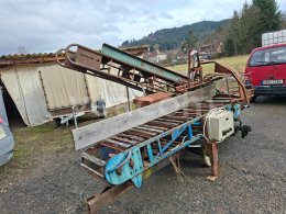 Online aukce:  ŠTÍPACÍ AUTOMAT S DOPRAVNÍKEM