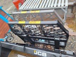 Online auction:   JCB PF42