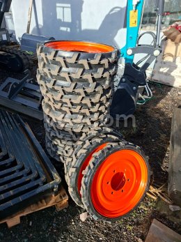 Online aukce:   SOUBOR 24 KS TRANSPORTNÍCH KOL Z KOLOVÝCH NAKLADAČŮ