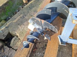 Online aukce:   ZEMNÍ VRTÁK PRŮMĚR 20 CM + MULTIONE AVANT