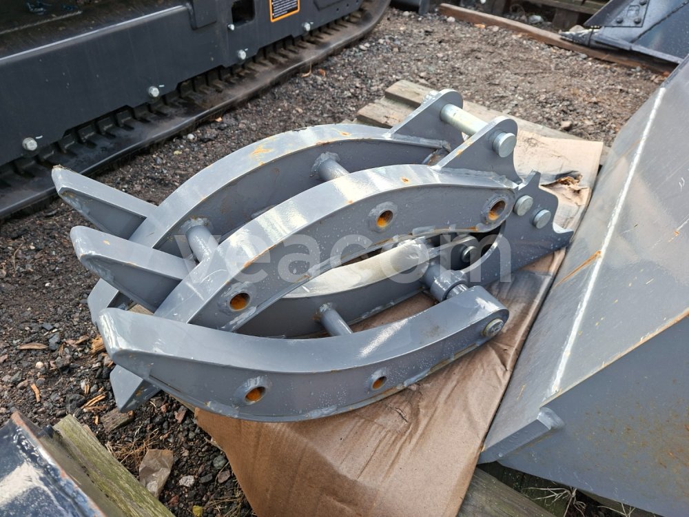 Online árverés:  MECHANICKÝ DRAPÁK NA DŘEVO