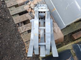 Online aukce:   MECHANICKÝ DRAPÁK NA DŘEVO