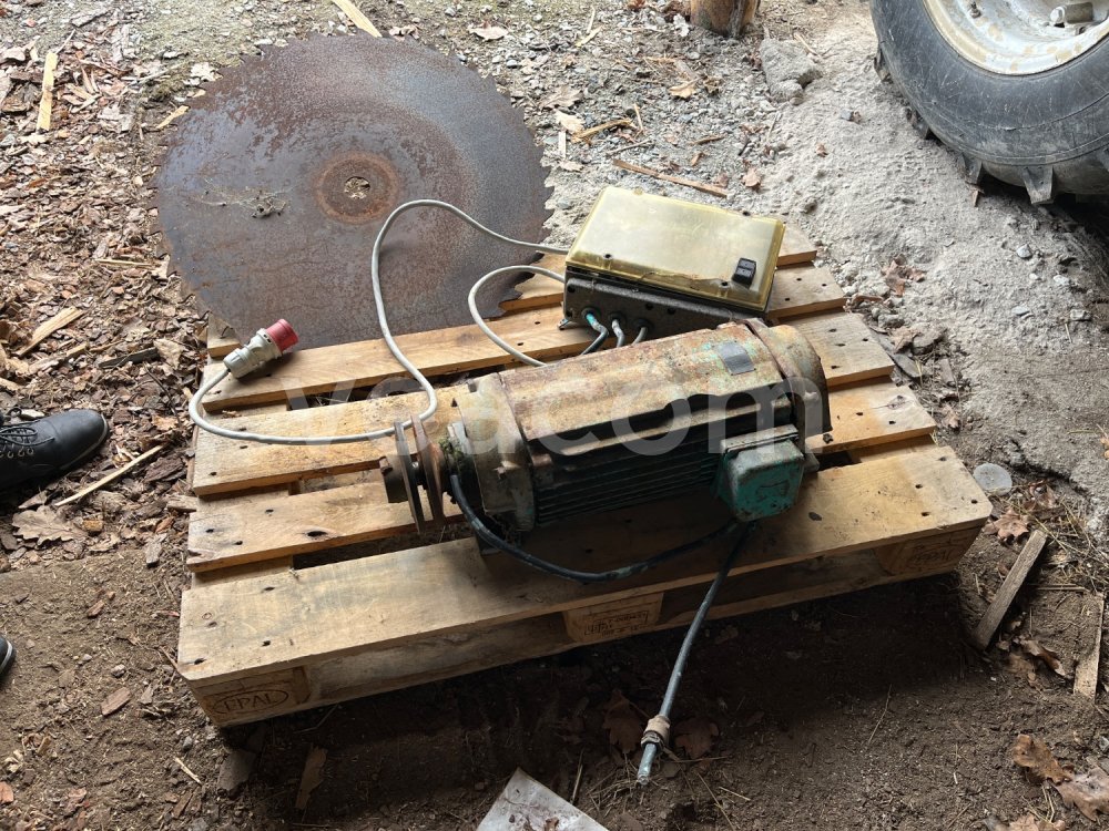 Інтернет-аукціон:  ELEKTROMOTOR, SPÍNACÍ SKŘÍŇKA A PILOVÝ KOTOUČ