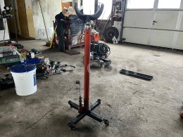 Інтернет-аукціон:   ZVEDÁK PŘEVODOVKY MEGA FMG-750