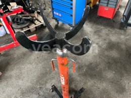 Інтернет-аукціон:   ZVEDÁK PŘEVODOVKY MEGA FMG-750