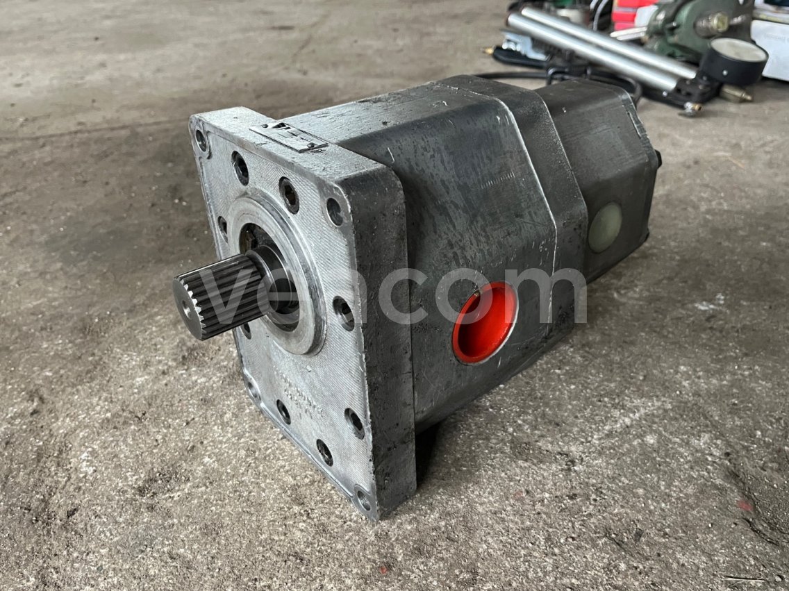 Інтернет-аукціон:   HYDRAULICKÉ ČERPADLO UR 80/40L