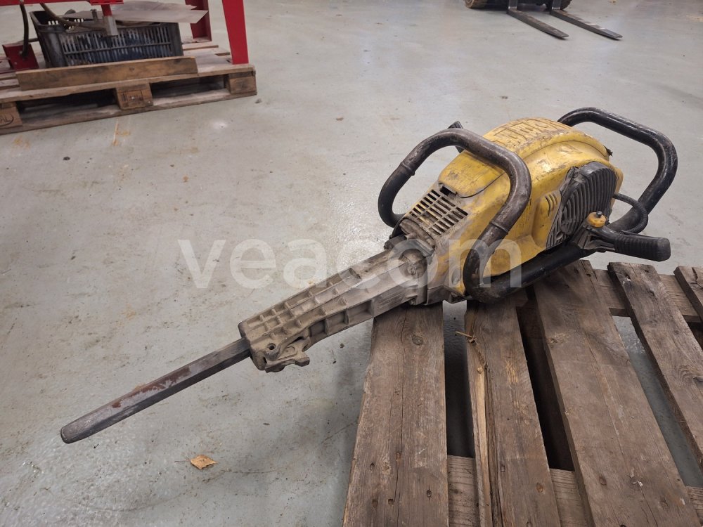 Online auction:  ATLAS COPCO COBRA