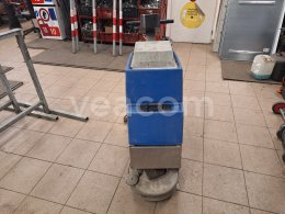 Online aukce:   NOVA SCUBY 35B