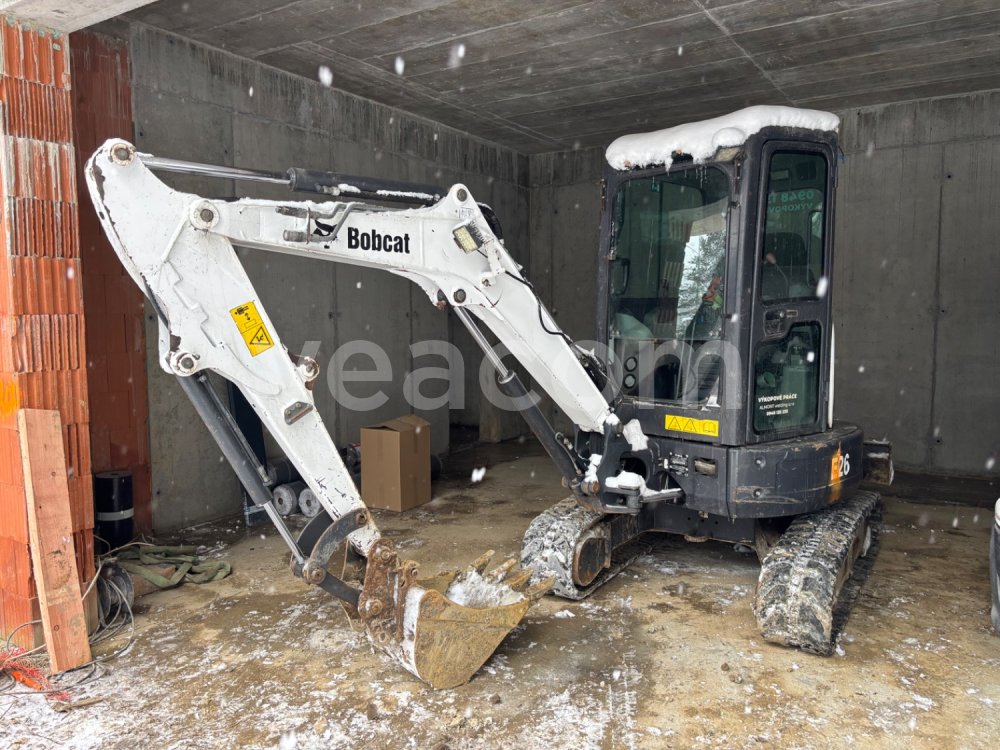 Online aukce: BOBCAT  E26
