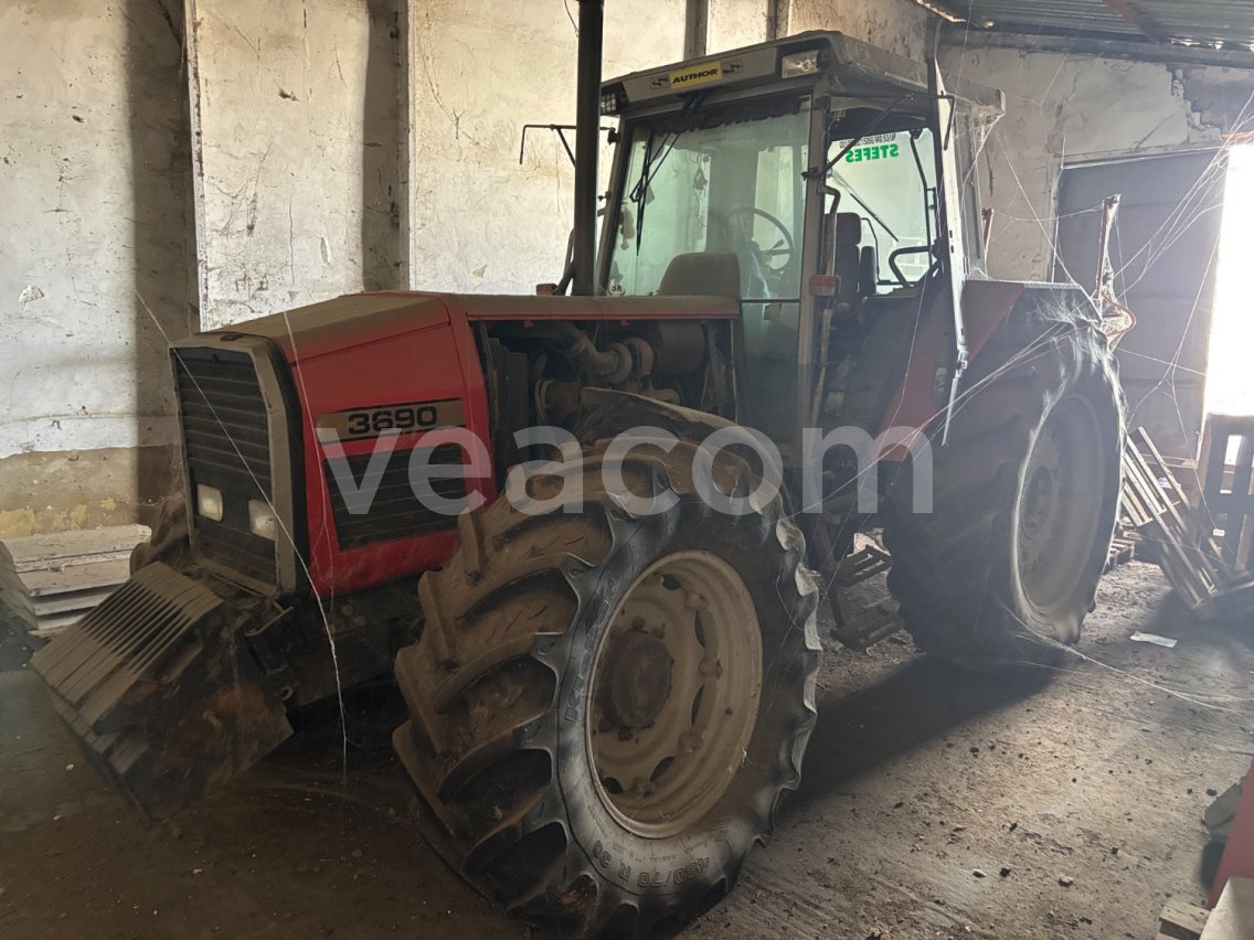 Online aukce: MASSEY FERGUSON  3690 4X4