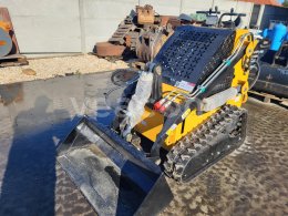 Online auction:  MINI NAKLADAČ L1 T360