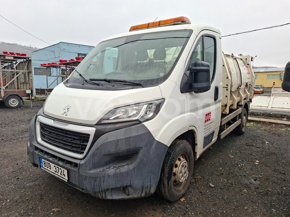 Online auction: PEUGEOT  BOXER