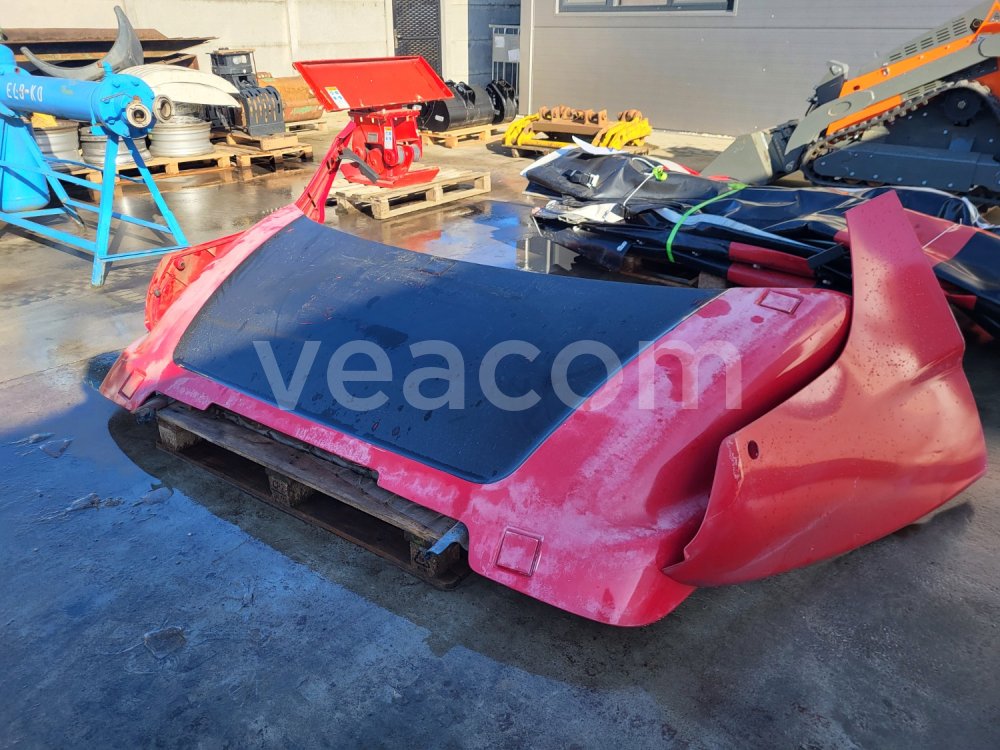 Online árverés:  STREŠNÝ SPOJLER S BOČNÝMI DIELMI PRE SCANIU G 420