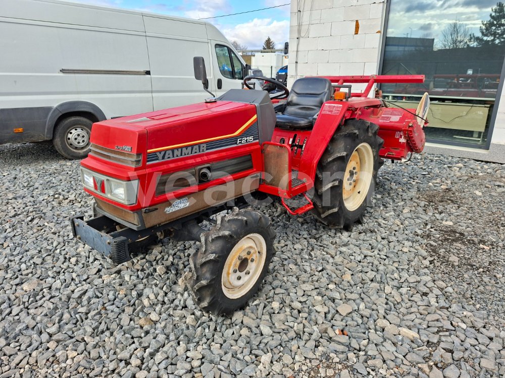 Online auction: YAMMAR  F215 4X4