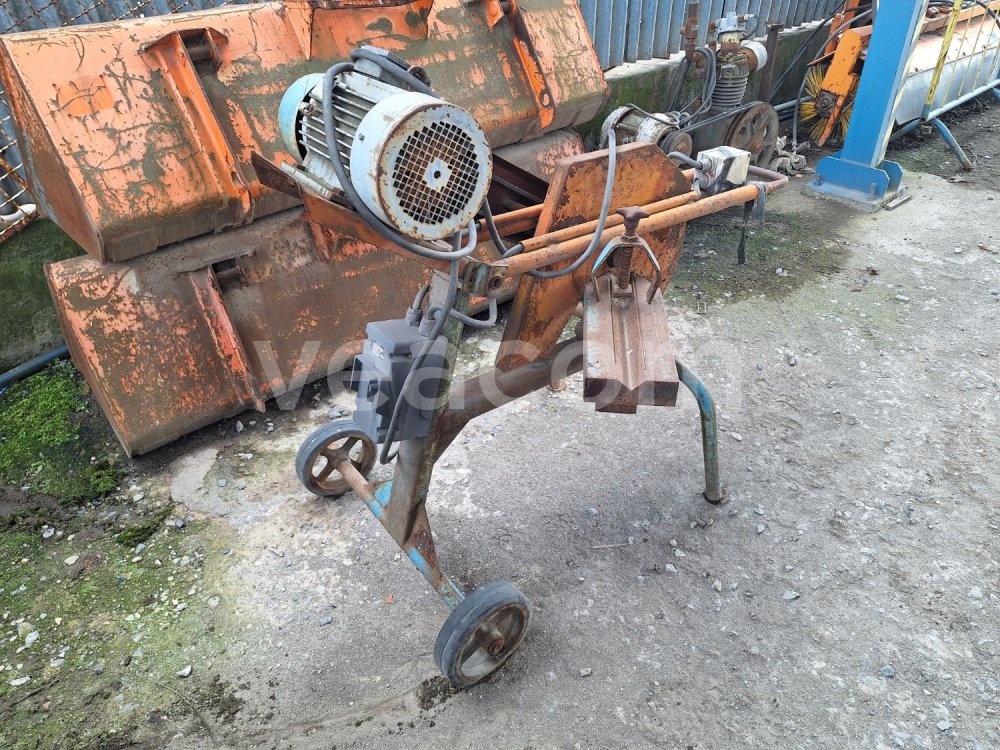 Online auction:  MEZ ŘEZAČKA NA ŽELEZO