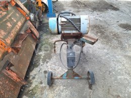 Online aukce:   MEZ ŘEZAČKA NA ŽELEZO