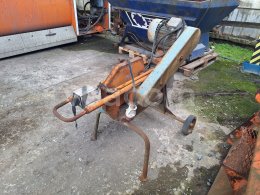 Online aukce:   MEZ ŘEZAČKA NA ŽELEZO