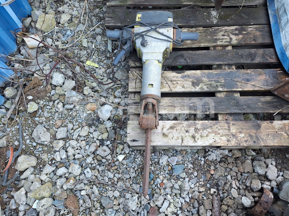 Online auction: BOSCH  ZBÍJECÍ KLADIVO