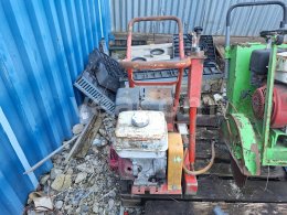 Online aukce:   ŘEZAČKA NA ASFALT