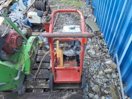 Online aukce:   ŘEZAČKA NA ASFALT