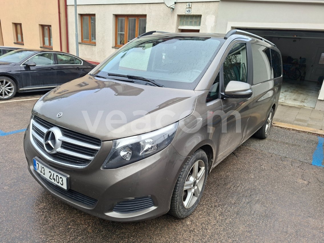 Online aukce: MB  V 220 D LANG