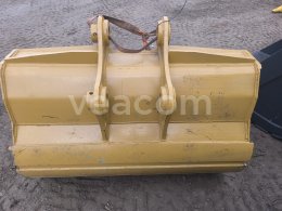 Online aukce:   VELKOOBJEMOVÁ LOPATA 182 CM PRO 18-24 T