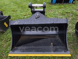 Online aukce:   NAKLÁPĚCÍ LOPATA/SVAHOVKA 150 CM PRO BAGR 13-16 T