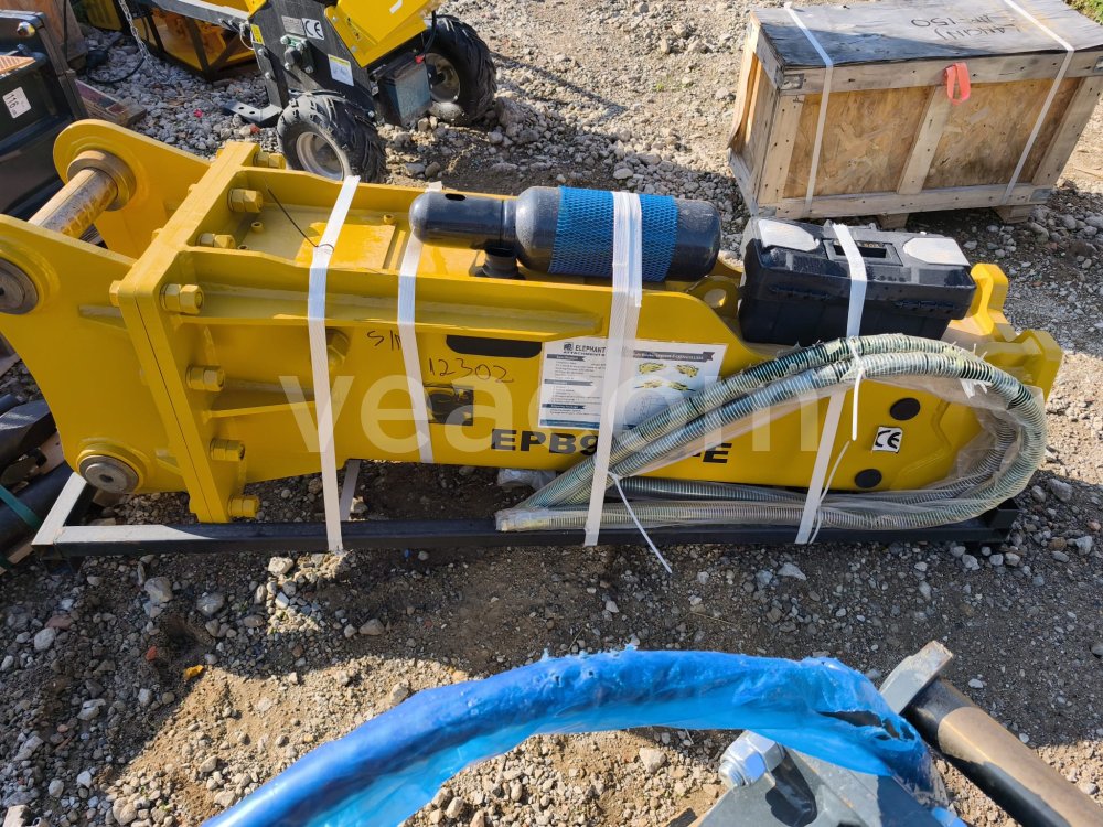 Online auction:  ELEPHANT EPB900B-E HYDRAULICKÉ KLADIVO