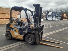 Online aukce: CATERPILLAR  GP 25N
