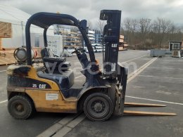 Online aukce: CATERPILLAR  GP 25N