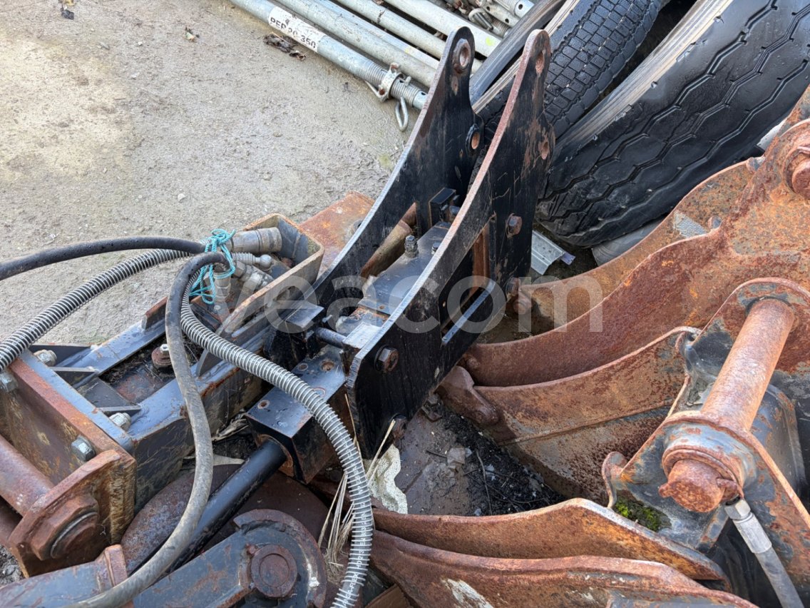 Online aukce:   HYDRAULICKÉ KLADIVO PRE BAGRE 3-5 TON