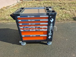 Online aukce:   VOZIK S NÁŘADÍM HUTTENBERG