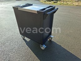 Online aukce:   VOZIK S NÁŘADÍM HUTTENBERG