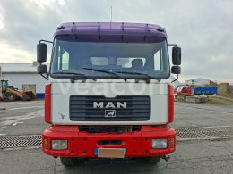 Online aukce: MAN  26.413 FDC 6X4 + SCHWING P2023-125/80RMSS