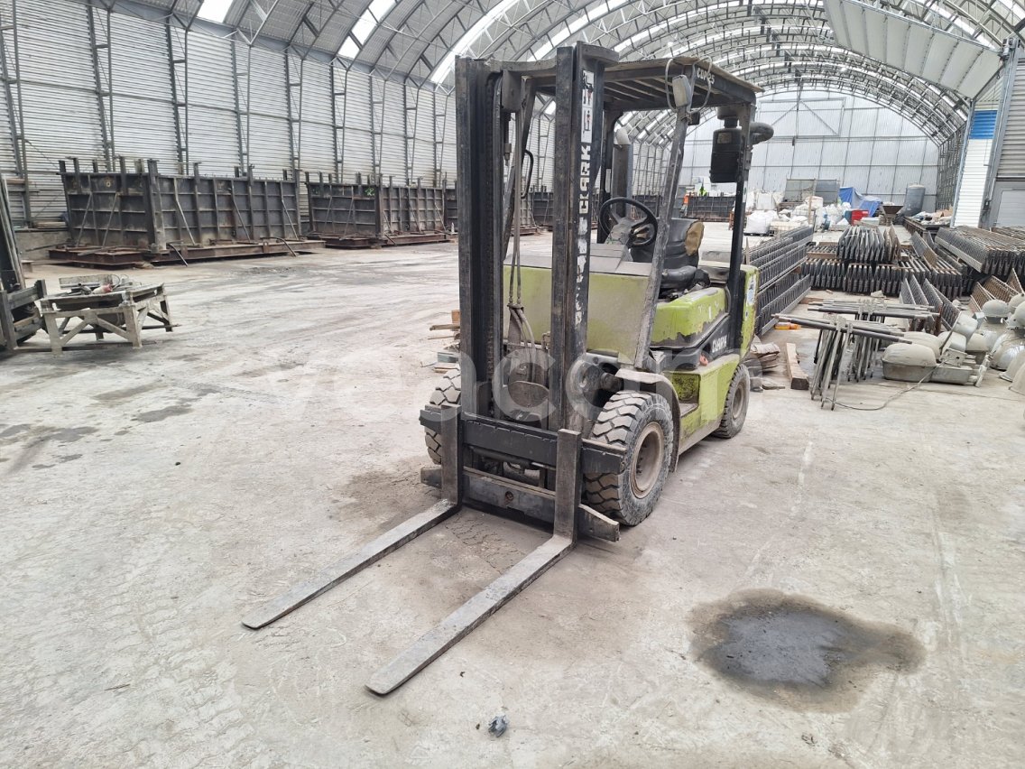 Online aukce:   CLARK CDP 25