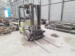 Online aukce:   CLARK CDP 25