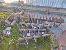 Online aukce:   VRTÁKY K UNC