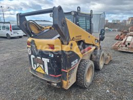 Online aukce: CATERPILLAR  262 B 4X4