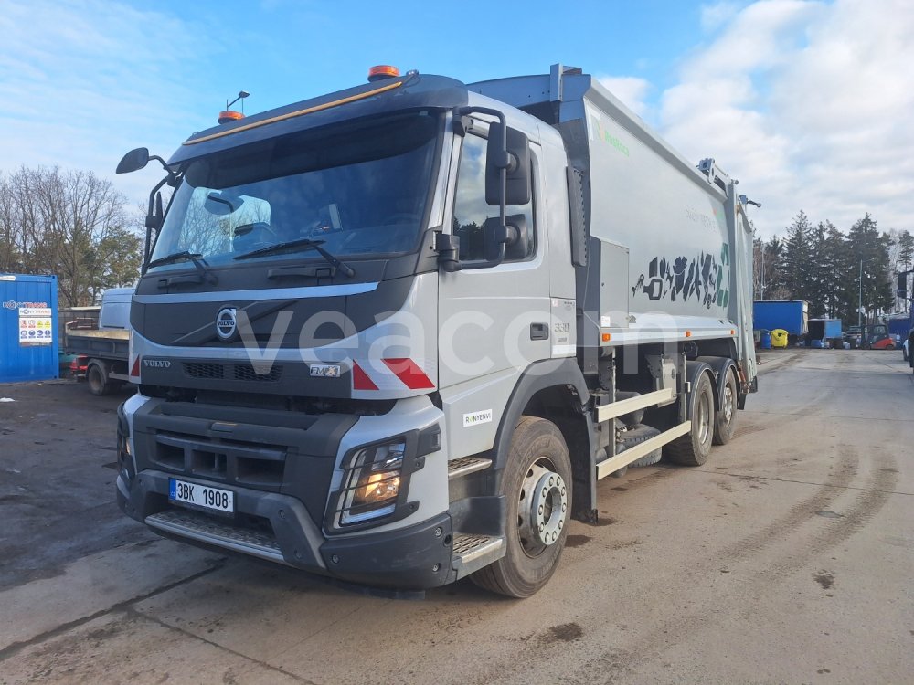 Online árverés: VOLVO  FM 330 6X2