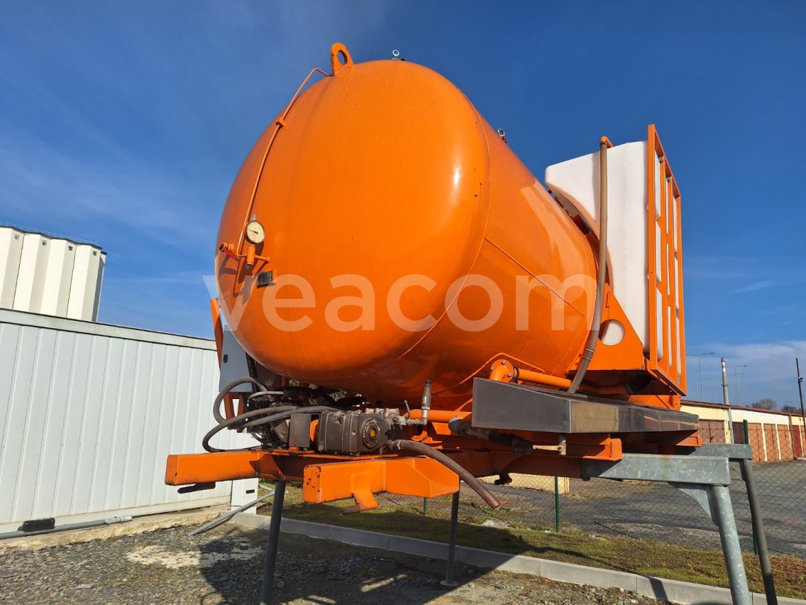 Online aukce:   ZTS - CISTERNA - FEKÁL