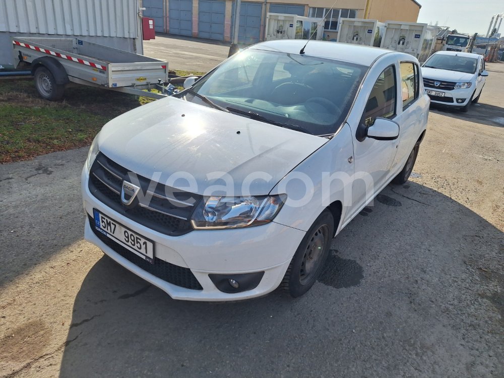 Online auction: DACIA  SANDERO