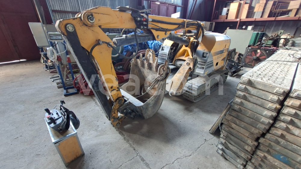 Online aukce:  BROKK 400 + VRTACÍ LAFETA + HYDR. KLADIVO + PŘÍSLUŠENSTVÍ