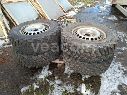 Online aukce:  4KS PNEU S DISKY RADIAL TYRE TRUCK 2000 235/70 R16
