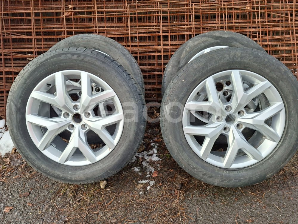 Online auction:  PNEU S ALU DISKY 4KS BRIDGESTONE 255/55 R19