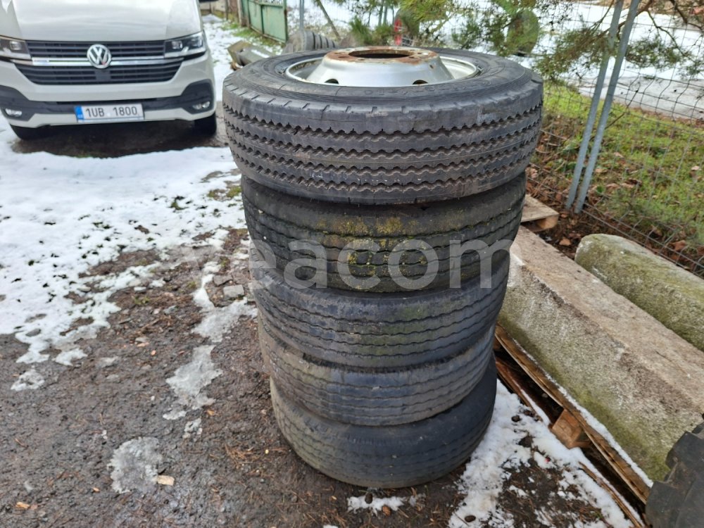 Online auction:  PNEU S DISKY 5 KS 265/70 R19.5