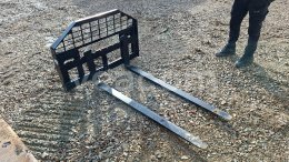 Online aukce:   PALETIZAČNÍ VIDLE NA BOBCAT