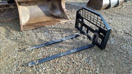 Online aukce:   PALETIZAČNÍ VIDLE NA BOBCAT