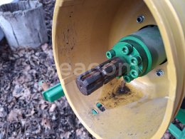 Online aukce: BYSTROŇ  PIRBA ŠTĚPKOVAČ ZA TRAKTOR