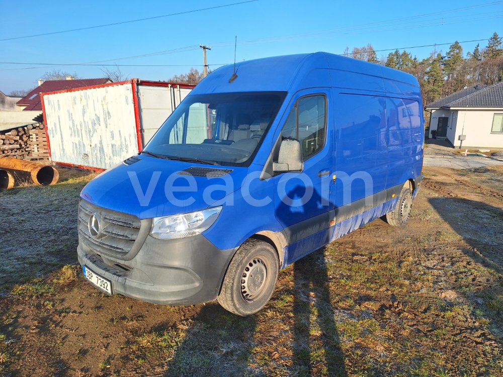 Online auction: MB  SPRINTER