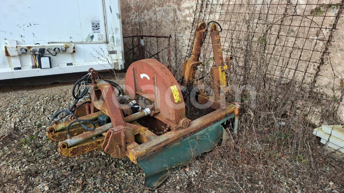 Online aukce:   AGROSTROJ ČÁSLAV FNP 01